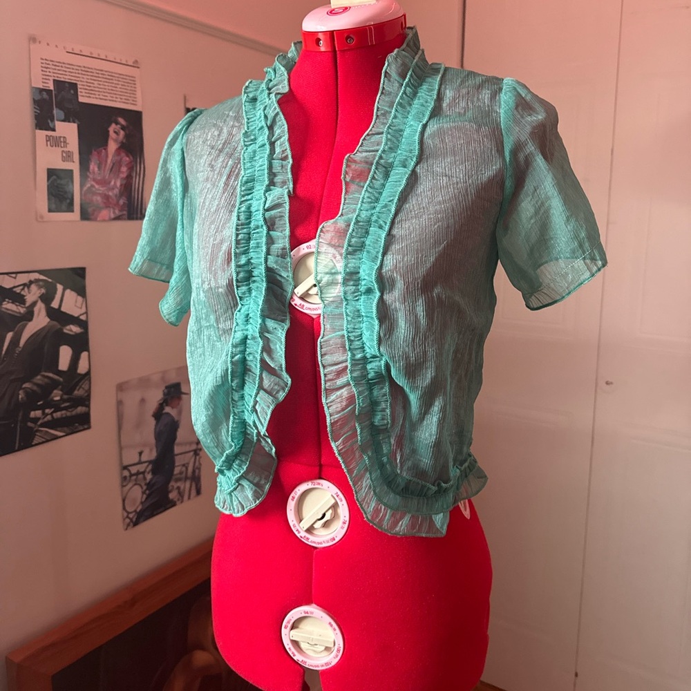 RUFFLED SHEER GREEN CARDIGAN